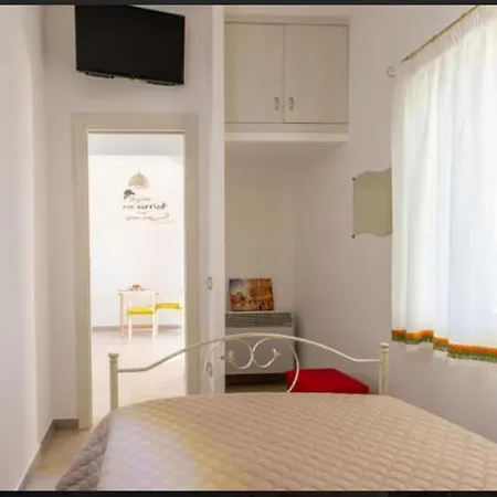 Country house Dimora Sweet Con Piscina -