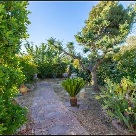 Country house Dimora Sweet Con Piscina -