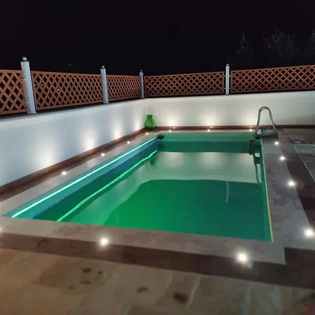 Country house Dimora Sweet Con Piscina - *