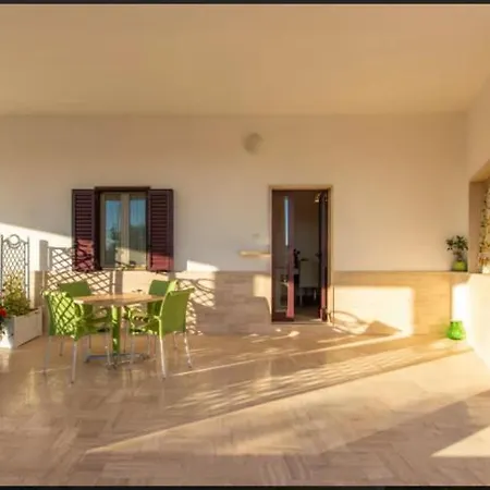 Dimora Sweet Con Piscina -